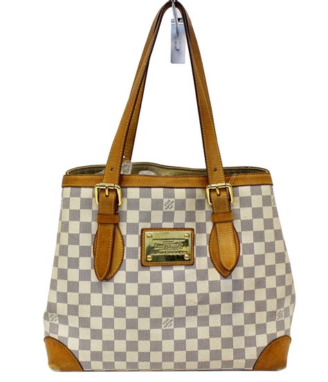 lv hampstead mm shoulder bag|Louis Vuitton Pre.